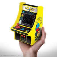 Micro Player 6“ Retro Pac-Man Arcade Machine