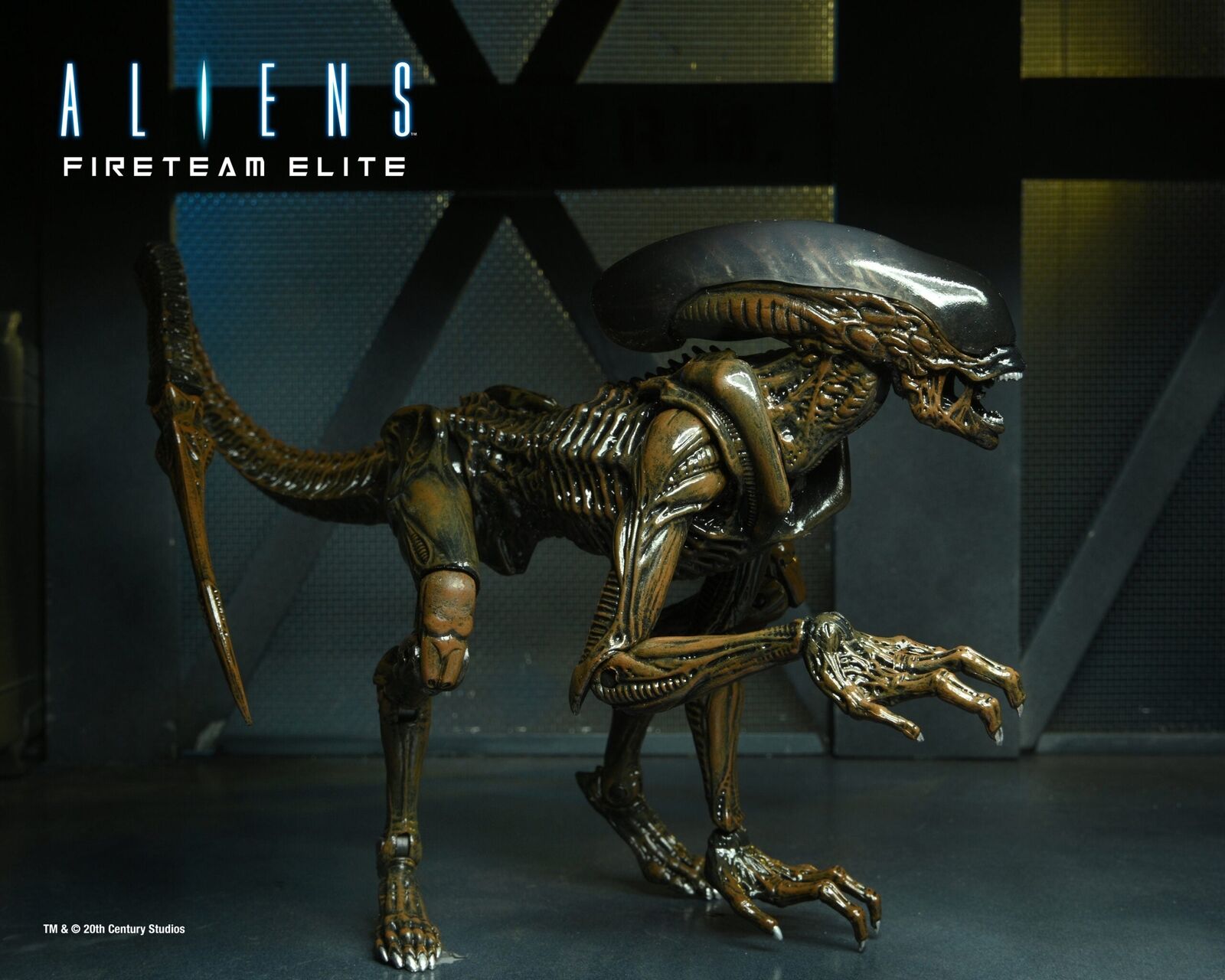 NECA Aliens Fireteam Elite Runner Alien 7″ Scale Action Figure Kapow