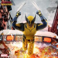 Mezco One:12 Collective Deadpool and Wolverine Deluxe Wolverine Action Figure