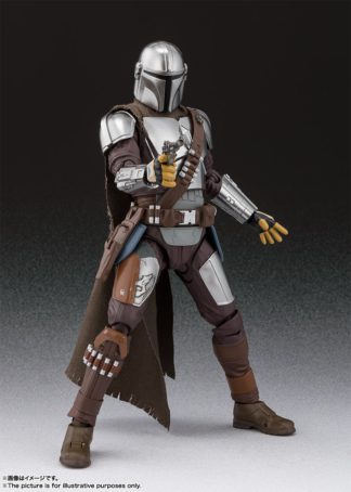 Star Wars S.H Figuarts The Mandalorian In Beskar Armour Action Figure-0
