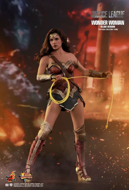 Hot Toys Justice League Wonder Woman (Deluxe Version) 1/6th Scale Collectible Figure-25199