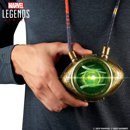Marvel Legends Infinity Saga Eye Of Agamotto Electronic Talisman Replica