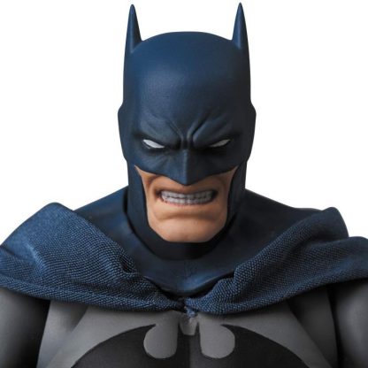 DC Comics Mafex Hush Batman No 105 Action Figure