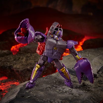 Transformers Kingdom Deluxe Scorponok