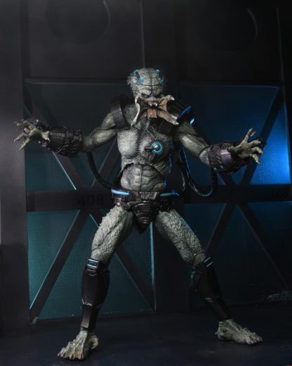 NECA Predator Concrete Jungle Ultimate Stone Heart Action Figure