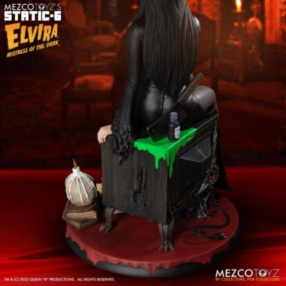 Elvira: Mistress of the Dark Static-6 Elvira 1/6 Scale Statue - Mezco Static 6