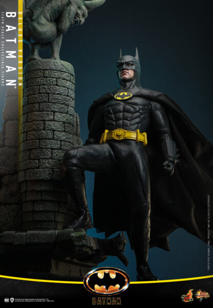 Hot Toys Batman 1989 Deluxe Batman 1/6 Scale Figure
