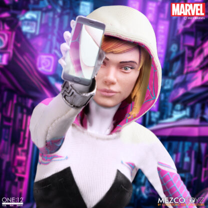 Mezco One:12 Collective Spider-Man Spider Gwen ( Ghost Spider ) Action Figure