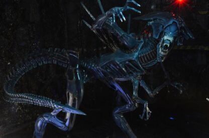 NECA Alien Queen Deluxe Action Figure